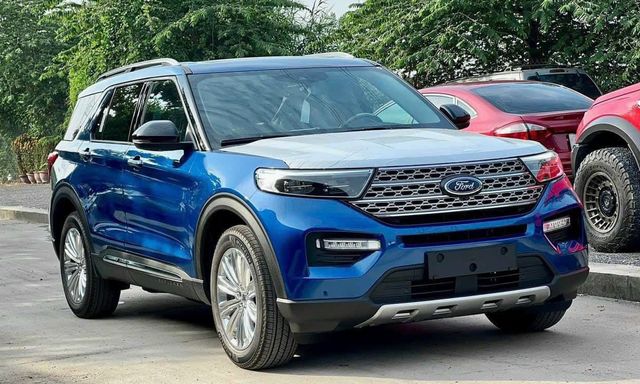 Ford Explorer đồng loạt giảm 440 triệu tại đại lý: Giá lần đầu dưới 2 tỷ, dễ cạnh tranh hơn với Hyundai Palisade