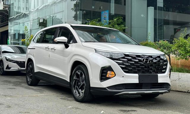 Hyundai Custin giảm giá mạnh hơn tại đại lý: Bản full giảm nhiều nhất 40 triệu, tăng sức cạnh tranh Innova