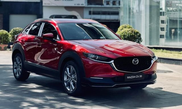 Loạt xe Mazda nhập ‘ngược dòng’ tăng giá đầu năm 2024: Giá Mazda2 tăng mạnh sau đợt giảm, CX-3 mới về cũng đắt hơn