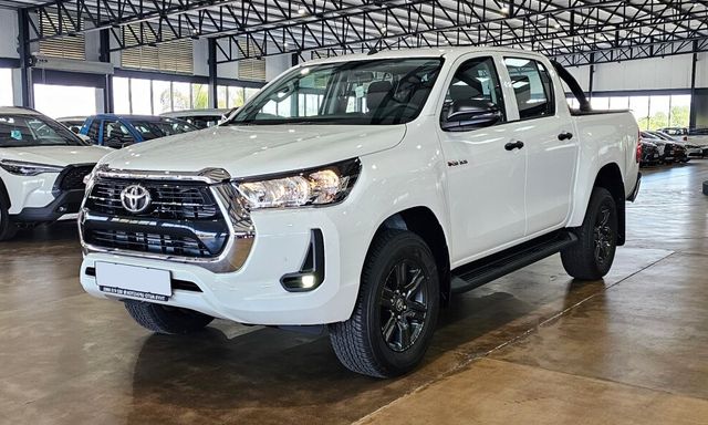 Đại lý nhận cọc Toyota Hilux 2024, báo về Việt Nam tháng 5: Giá dự kiến hơn 700 triệu, có điểm khó cạnh tranh Ranger