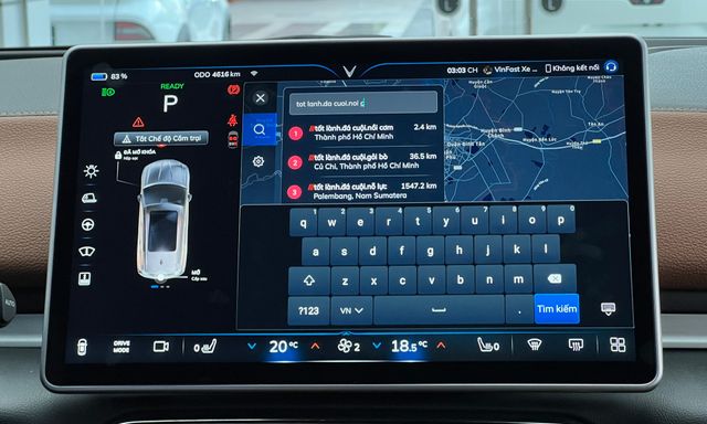 Chủ xe VinFast VF 8 và VF 9 chưa chắc đã biết tính năng ẩn này: Tìm vị trí chính xác trên bản đồ bằng câu lệnh 3 từ mà không cần địa chỉ