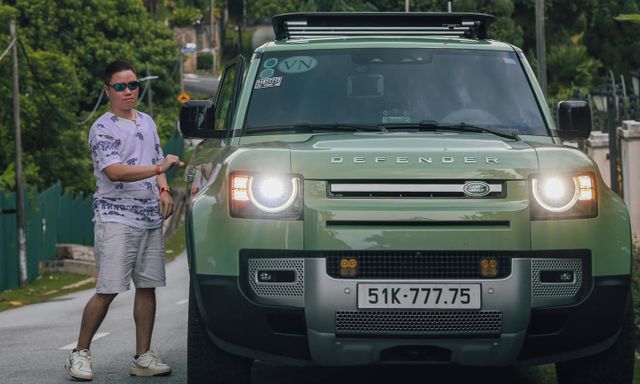 Sau chuyến phượt Trung Quốc, tay chơi Việt đem Land Rover Defender 7 tỷ xuyên Đông Nam Á, chạy qua cả nước tay lái nghịch