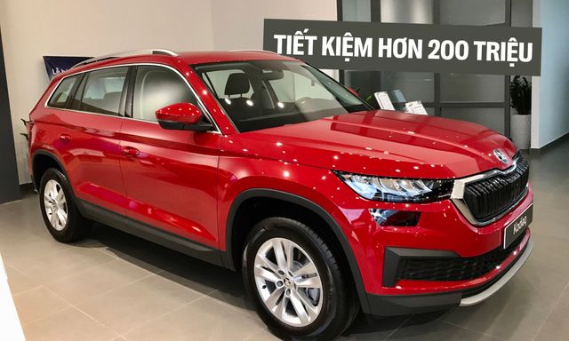 Skoda Kodiaq giảm hơn 200 triệu phí lăn bánh tại đại lý: Bản ‘base’ chưa đến 1,05 tỷ, nhiều ‘đồ chơi’ tặng kèm, cạnh tranh Santa Fe