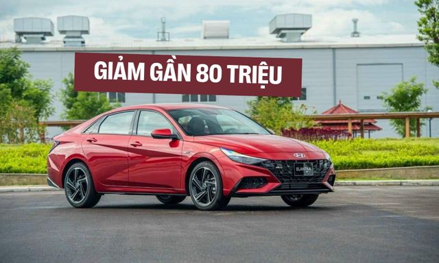 Hyundai Elantra giảm gần 80 triệu tại đại lý: Bản N-Line còn dưới 700 triệu, đấu Civic RS với giá rẻ hơn niêm yết bản ‘base’ của đối thủ