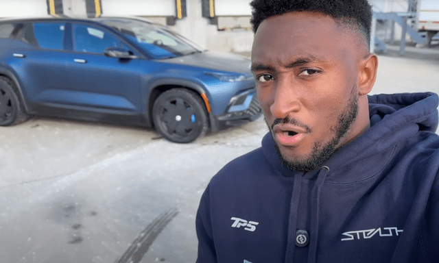 Bị YouTuber MKBHD chê bai là 