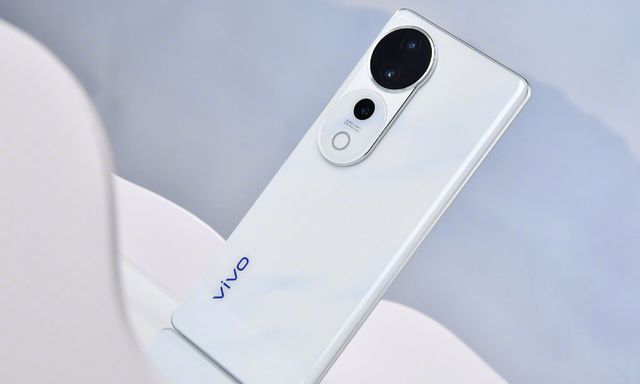 vivo ra mắt bộ đôi smartphone chuyên camera: Pin 6000mAh nhưng thiết kế vẫn siêu mỏng, chống nước IP69, giá từ 8,8 triệu đồng