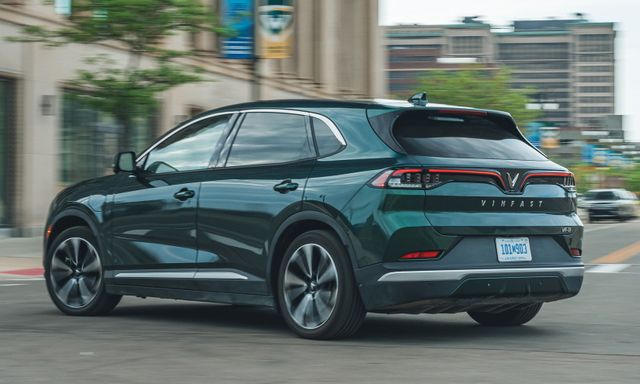 Ông Trump đắc cử tổng thống là 'ác mộng' với ô tô điện Mỹ? Tesla, Rivian, KIA, VinFast có cần lo lắng?