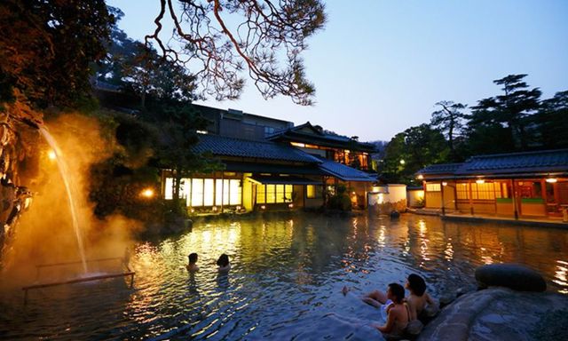 Hưởng thụ như người Nhật: Đem liệu pháp onsen nhân tạo vào nhà để thư giãn, chữa lành