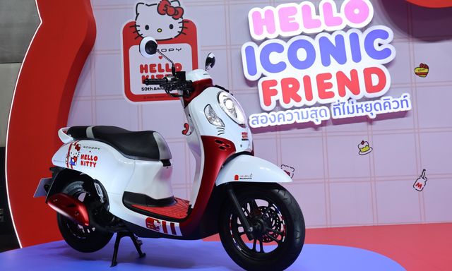 Honda Scoopy vừa có thêm bản Hello Kitty: Thiết kế đẹp lấn át SH Mode, giá chỉ hơn 40 triệu đồng