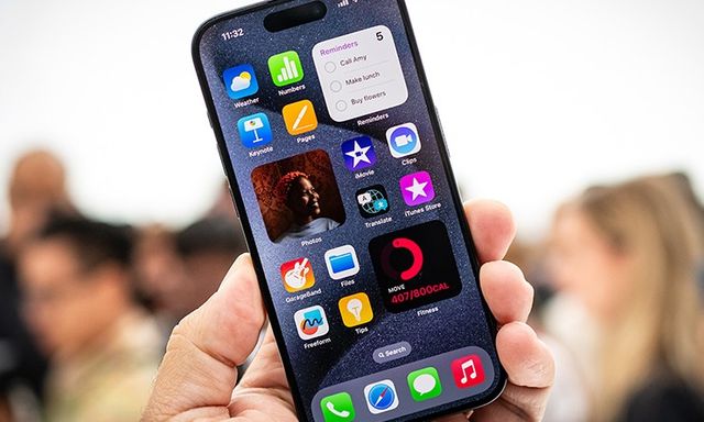 Người Việt phải làm bao nhiêu ngày để mua iPhone 15 Pro?