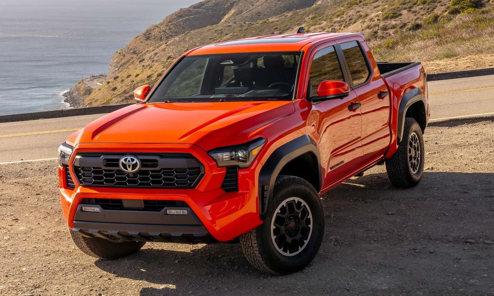Toyota triệu hồi hơn 100.000 xe bán tải vì đường ống phanh có thể bị hỏng do bùn