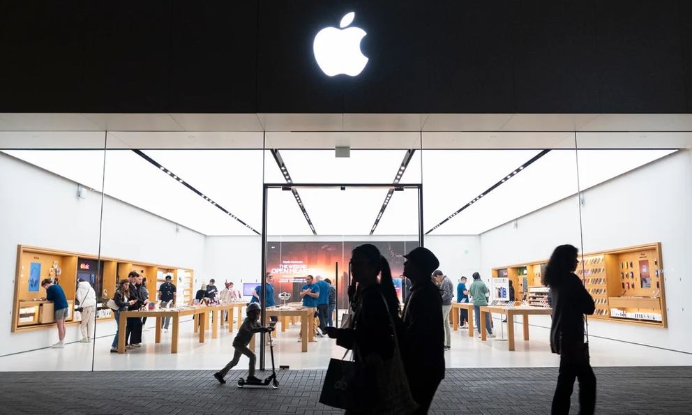  Giá iPhone có thể sẽ tăng gấp 3 lần nếu chúng được sản xuất tại Mỹ?