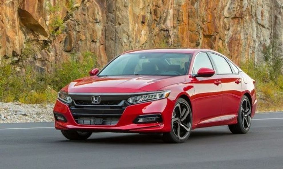 Top 10 xe bán chậm nhất thị trường Việt tháng 3/2025: Honda Accord duy trì “thành tích buồn”