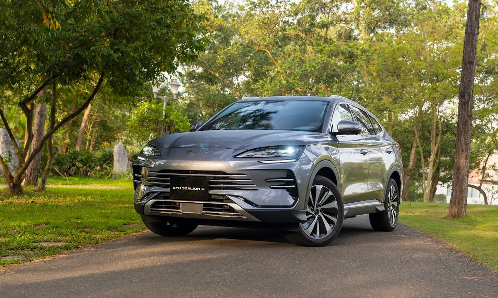 BYD Sealion 6 chính thức ra mắt thị trường Việt với 2 phiên bản, giá từ 839 triệu đồng