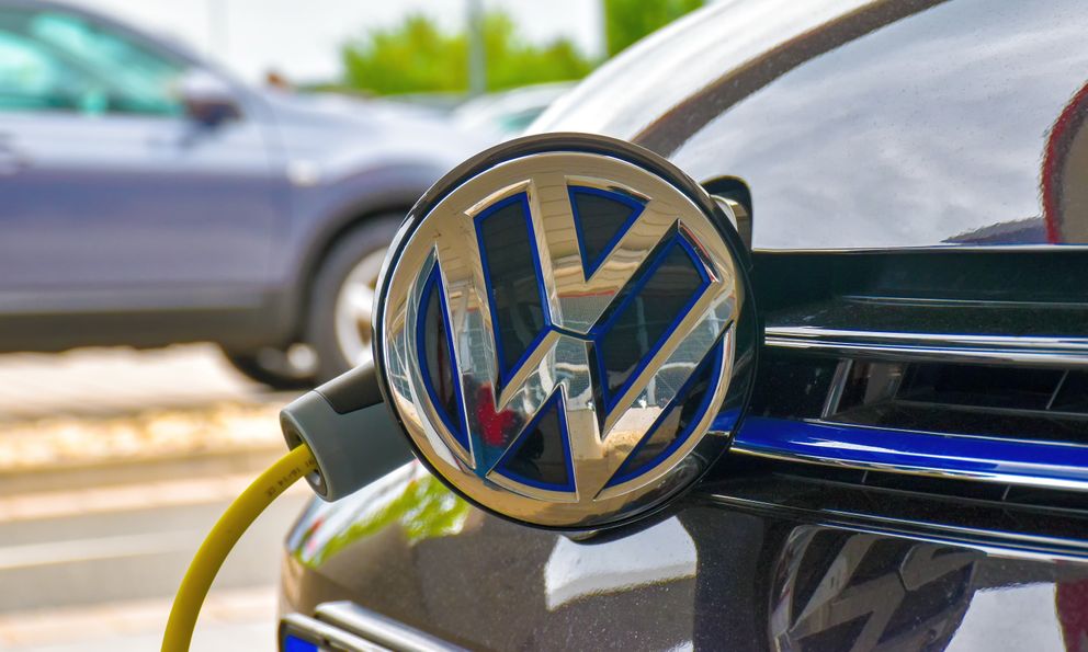 Xe điện Volkswagen sắp rẻ hơn nhờ pin mới