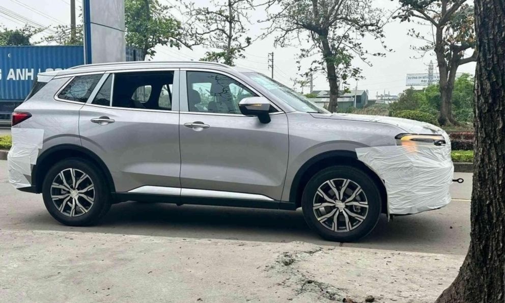 Ford Territory 2025 bị bắt gặp trên đường phố Hà Nội, hé lộ thời điểm ra mắt cận kề