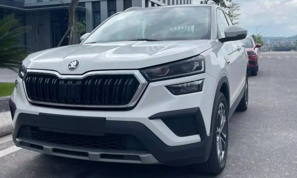 Skoda Kushaq lộ diện trước giờ G