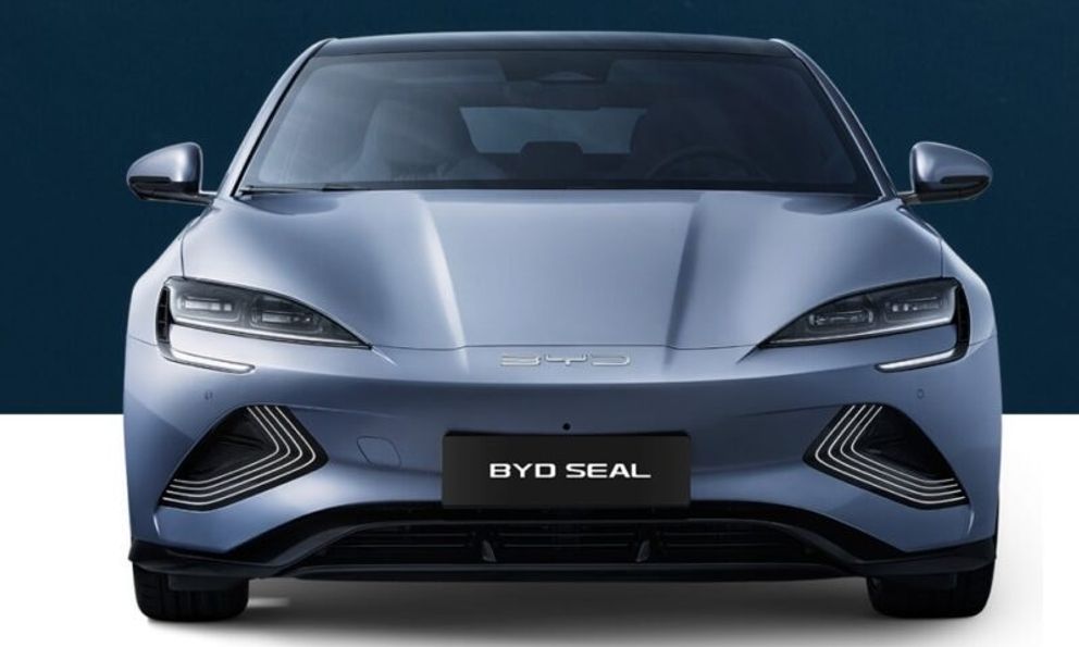 BYD phủ nhận việc triển khai pin thể rắn trong xe sedan Seal BEV