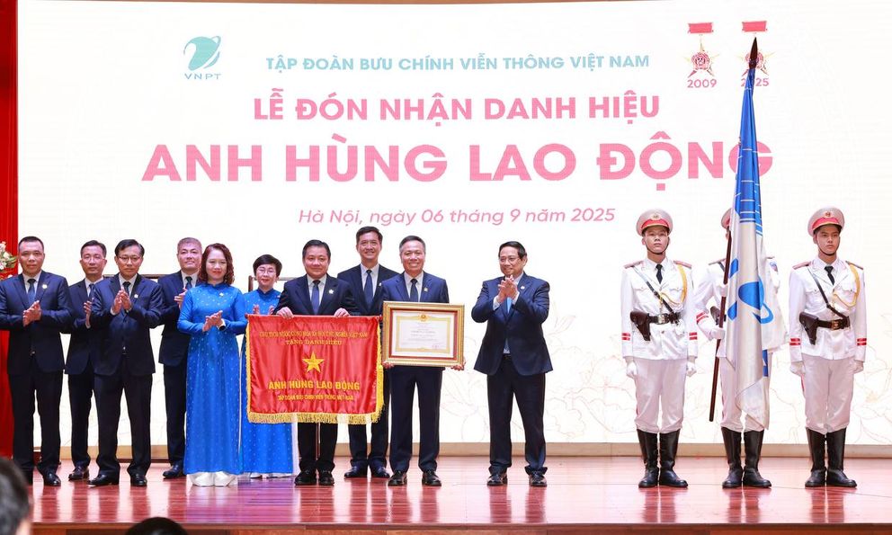 VNPT đón nhận danh hiệu Anh hùng Lao động