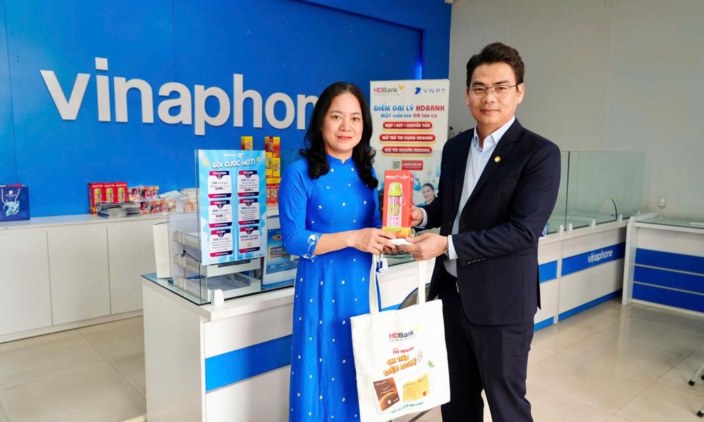 HDBank đưa dịch vụ ngân hàng đến gần người dân qua hệ thống điểm giao dịch VNPT