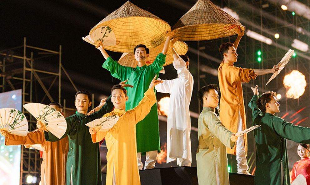Từ màn trình diễn của Trúc Nhân, NSND Thanh Hoa: “Thanh âm kỷ nguyên mới” không chỉ là một đêm nhạc