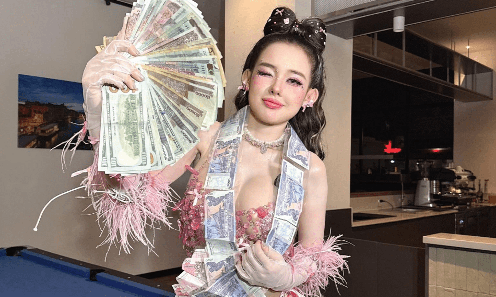 Vì sao người ta vẫn xem Ngân 98 dù nói rằng “không quan tâm”?