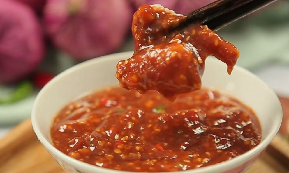 Sốc: Dùng chung bát nước chấm có thể lây truyền 10.000 vi khuẩn