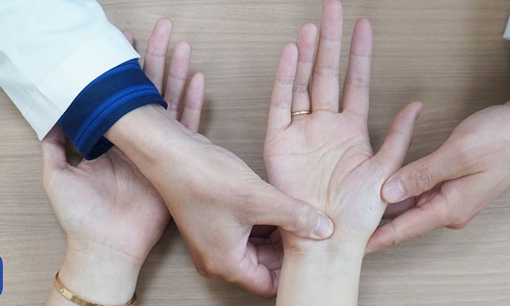 1 dấu hiệu cảnh báo bạn mắc dễ mắc hội chứng nguy hiểm, có thể teo cơ, tổn thương thần kinh vĩnh viễn