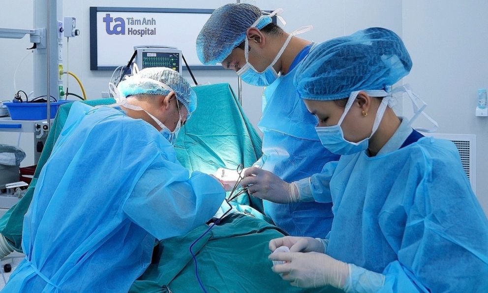 Thường xuyên đau thắt lưng, người phụ nữ đi khám bàng hoàng phát hiện ung thư thận