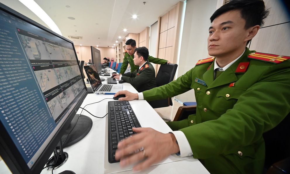 CẬN CẢNH quy trình phạt nguội vi phạm trật tự đô thị của Công an Hà Nội, 