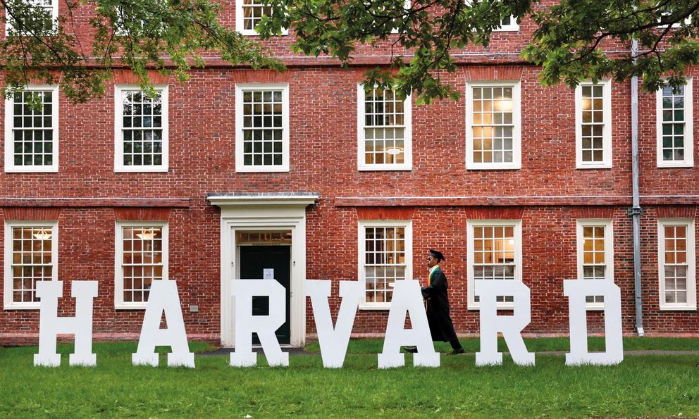 Ông Trump mở cuộc điều tra về chính sách tuyển sinh tại Đại học Harvard