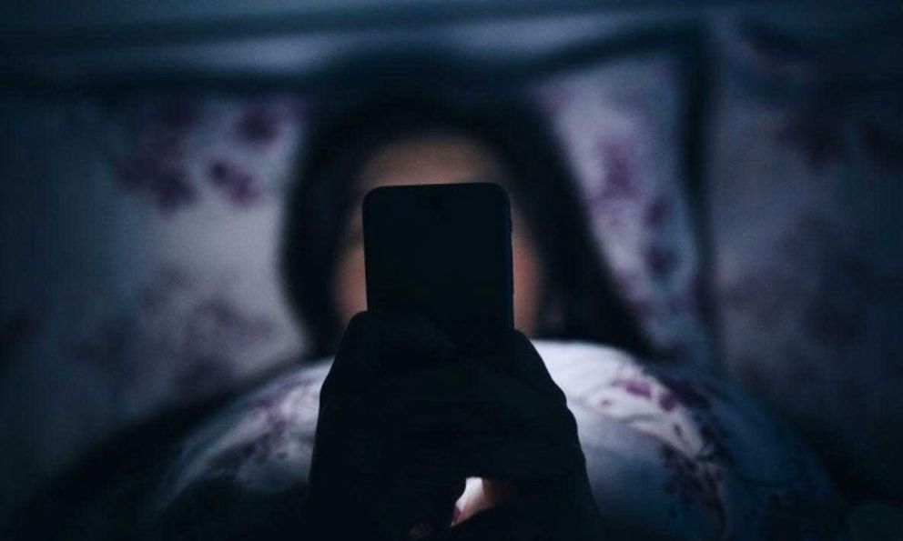 Ngủ sau khung giờ này, bạn đang tự “bào mòn” thận: Nguy cơ suy thận gần hơn bao giờ hết! 