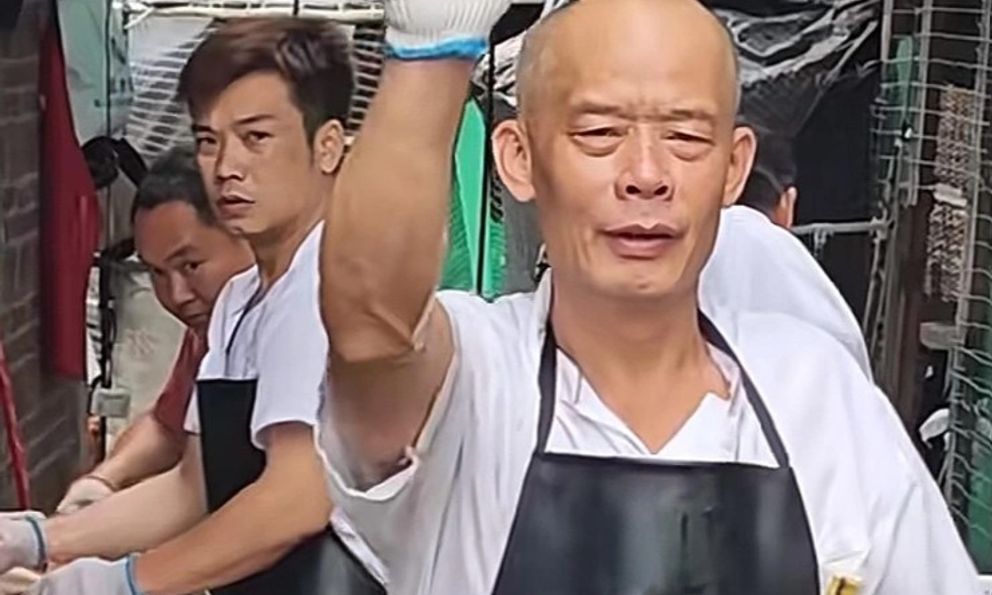 Ông chủ quán lẩu kiếm 20 triệu mỗi ngày đuổi không hết khách, công khai chia sẻ kinh nghiệm 30 năm làm nghề: Bí quyết không nằm ở công thức