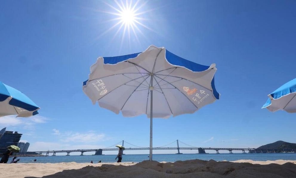 Nắng nóng vượt 42 độ C chưa từng có trong 122 năm: Hàn Quốc ra cảnh báo khẩn tới người dân 