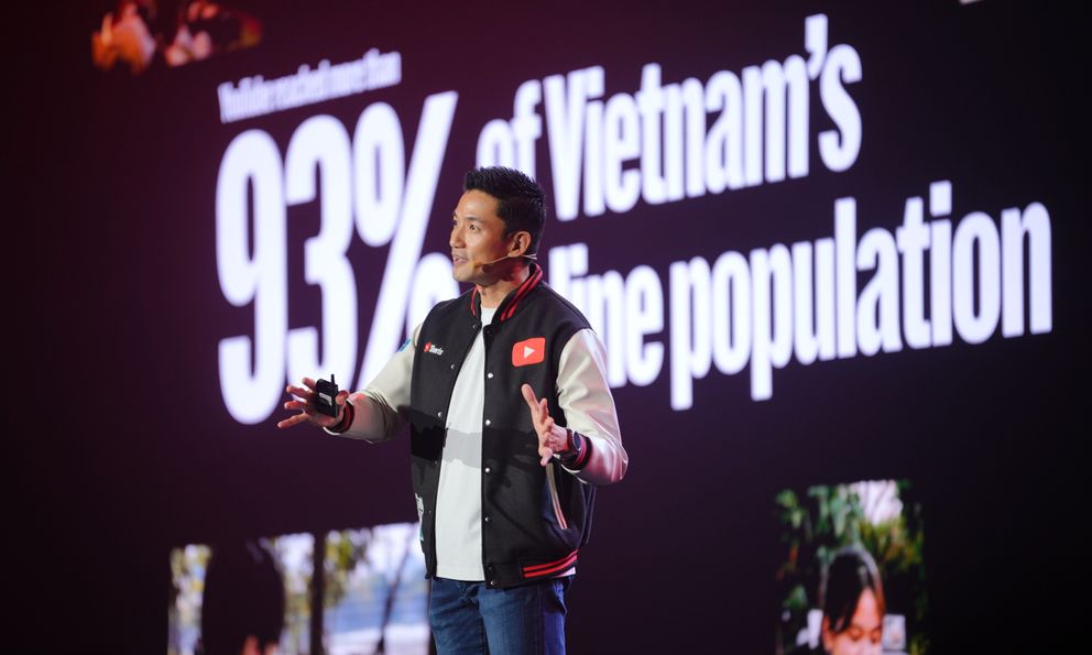 Cứ 100 người dùng Internet tại Việt Nam, YouTube tiếp cận 93 người mỗi ngày: Hơn 180.000 kênh vượt mốc 10.000 người đăng ký