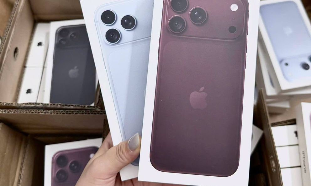 Tăng gấp đôi nguồn cung, iPhone 18 Pro Max vẫn cháy hàng, dân buôn bán chênh 4-6 triệu đồng