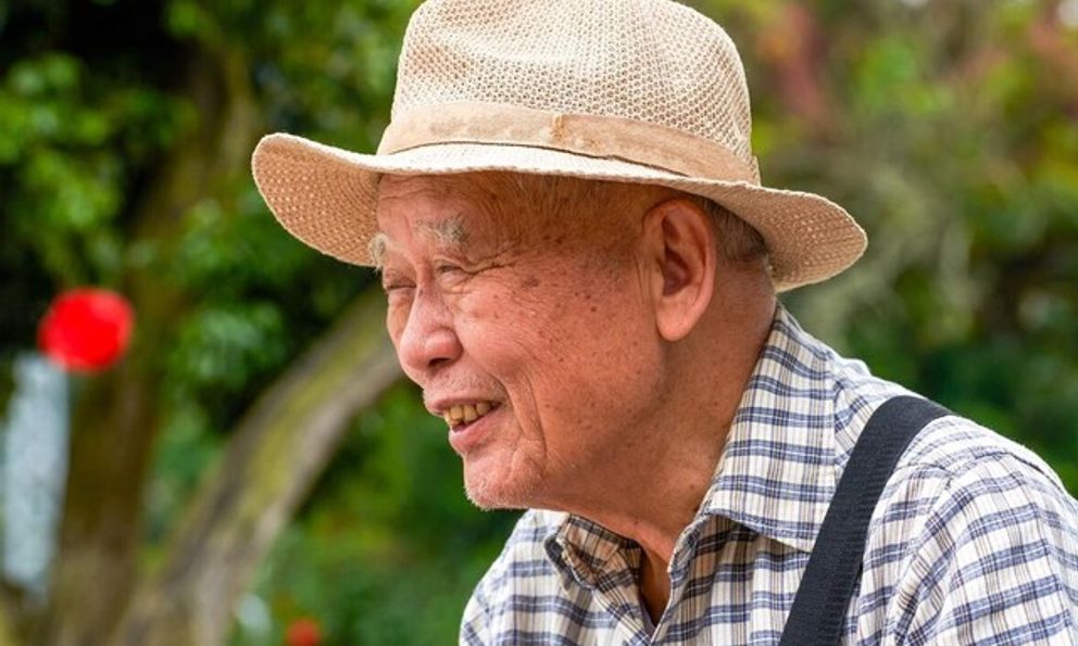 75 tuổi, cụ ông khuyên chân thành: Nếu làm 6 việc này sớm hơn, tuổi già sẽ “có tất cả, trừ vất vả”!