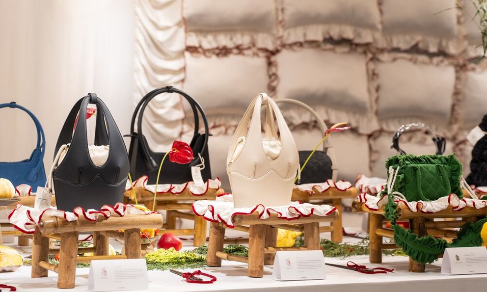 Thương hiệu túi xách Local brand đình đám bất ngờ tuyên bố đóng cửa sau 4 năm gây tiếng vang 