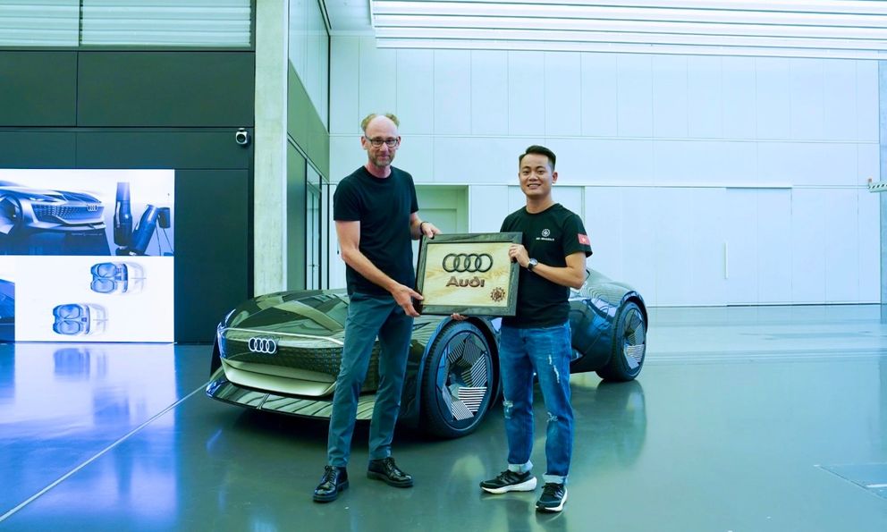 50 tỷ người xem anh thợ mộc Việt sáng chế dàn siêu xe gỗ độc nhất thế giới, sếp Audi đích thân mời sang Đức tham quan