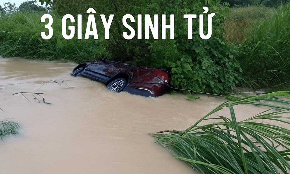 3 giây quyết đoán, ông bố đã cứu sống 5 mạng người trên chiếc xe bị lũ dữ cuốn trôi: Kỹ năng thoát hiểm thần tốc!