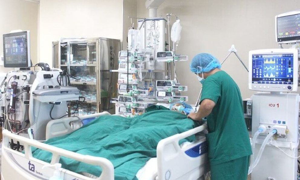 Nhịn ăn sáng để tiết kiệm, nữ sinh 21 tuổi SUY GAN giai đoạn 4 - Bác sĩ cảnh báo 4 thói quen âm thầm huỷ diệt gan mỗi ngày