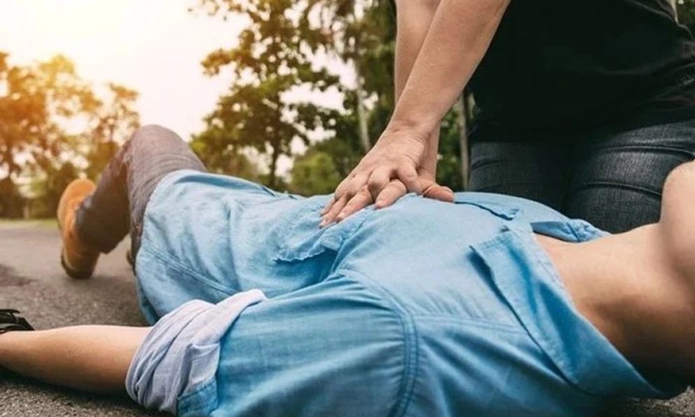 Phân biệt ĐỘT QUỴ - ĐỘT TỬ: Chỉ 30 giây quan trọng để thoát khỏi tử thần