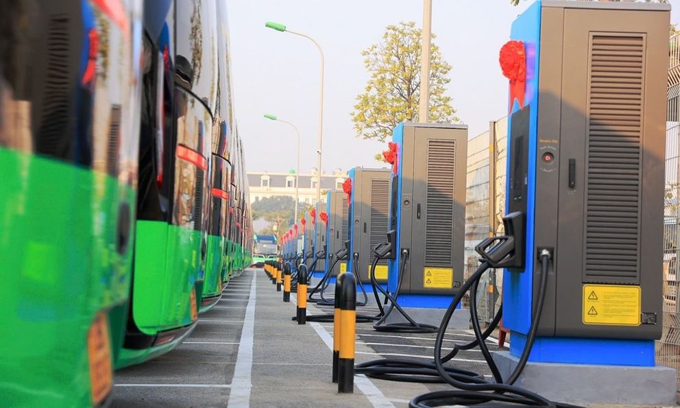 Hà Nội công bố mức tiền dự kiến hỗ trợ người dân mua xe điện và mức phạt xe đi vào vùng cấm