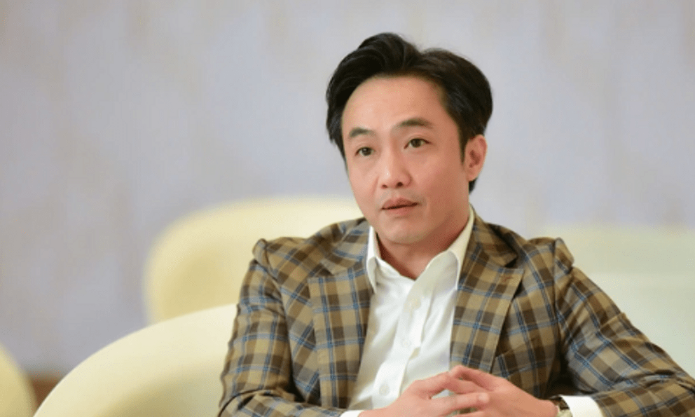 Ngừng đổi iPhone, mua xe mới, Cường Đô La bày cách giúp người trẻ lương 20 - 30 triệu đồng/tháng vẫn “chốt đơn” được ngôi nhà đầu tiên