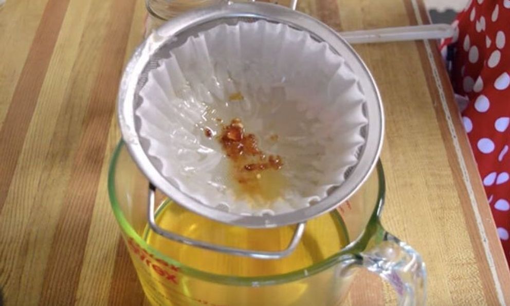 Không phải mỡ hay muối, đây mới là “sát thủ sức khỏe” trong gian bếp Việt