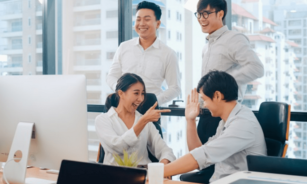 Thấy sếp làm 3 việc này, chúc mừng bạn sắp được THĂNG CHỨC, TĂNG LƯƠNG