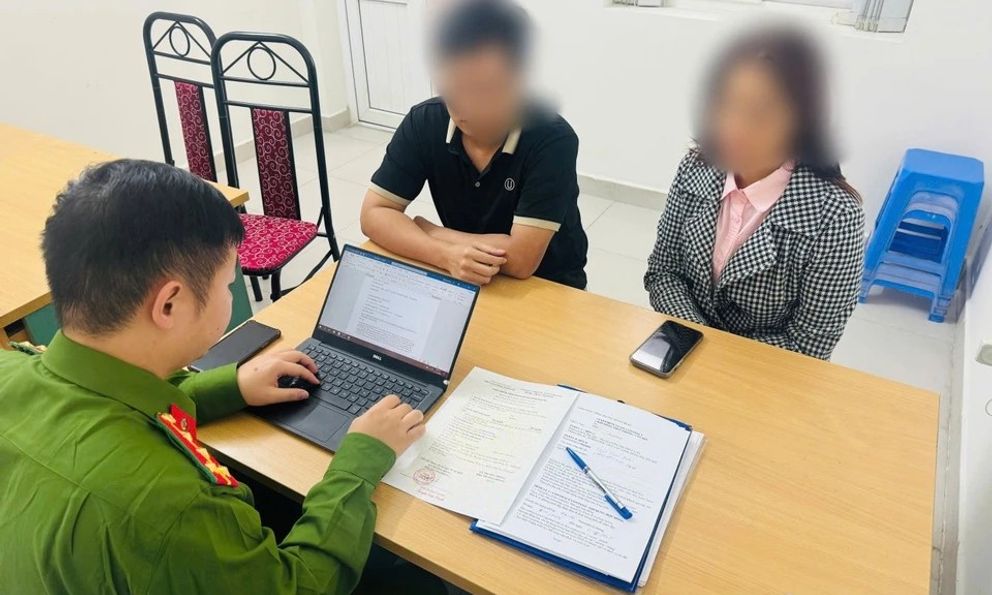 Khách sạn tại Hàng Cháo “bùng” phòng lúc 2h sáng bị Công an phường phát hiện loạt sai phạm