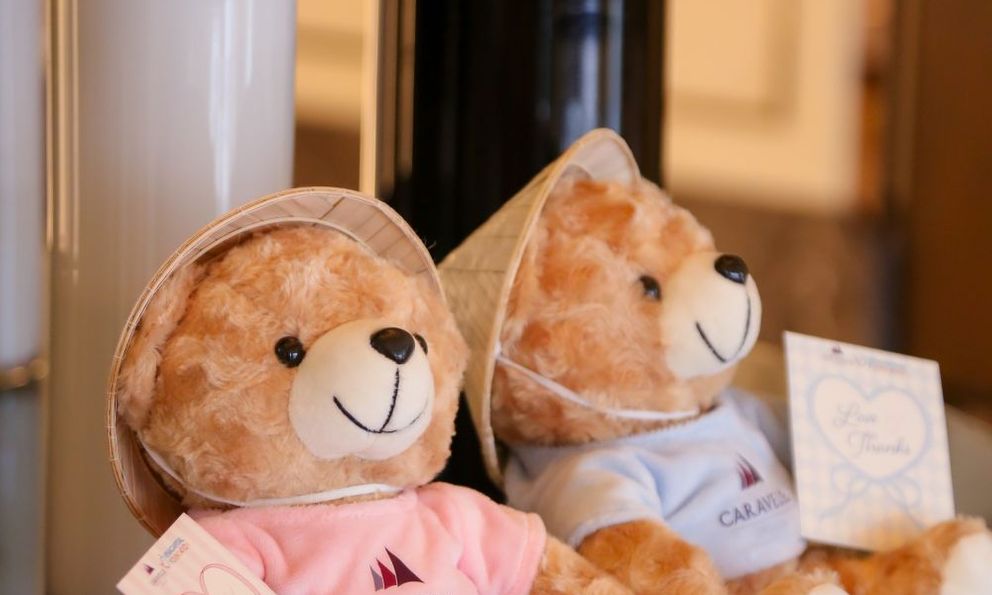 Giáng sinh ấm áp hơn khi một cái ôm có thể gửi đi hy vọng