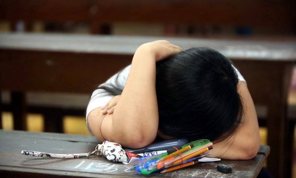 Học sinh lớp 6 tử vong sau khi bị phạt gập bụng 100 lần vì đi học muộn