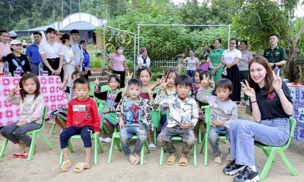 Số tiền Hòa Minzy, Đen Vâu từng ủng hộ cho dự án 